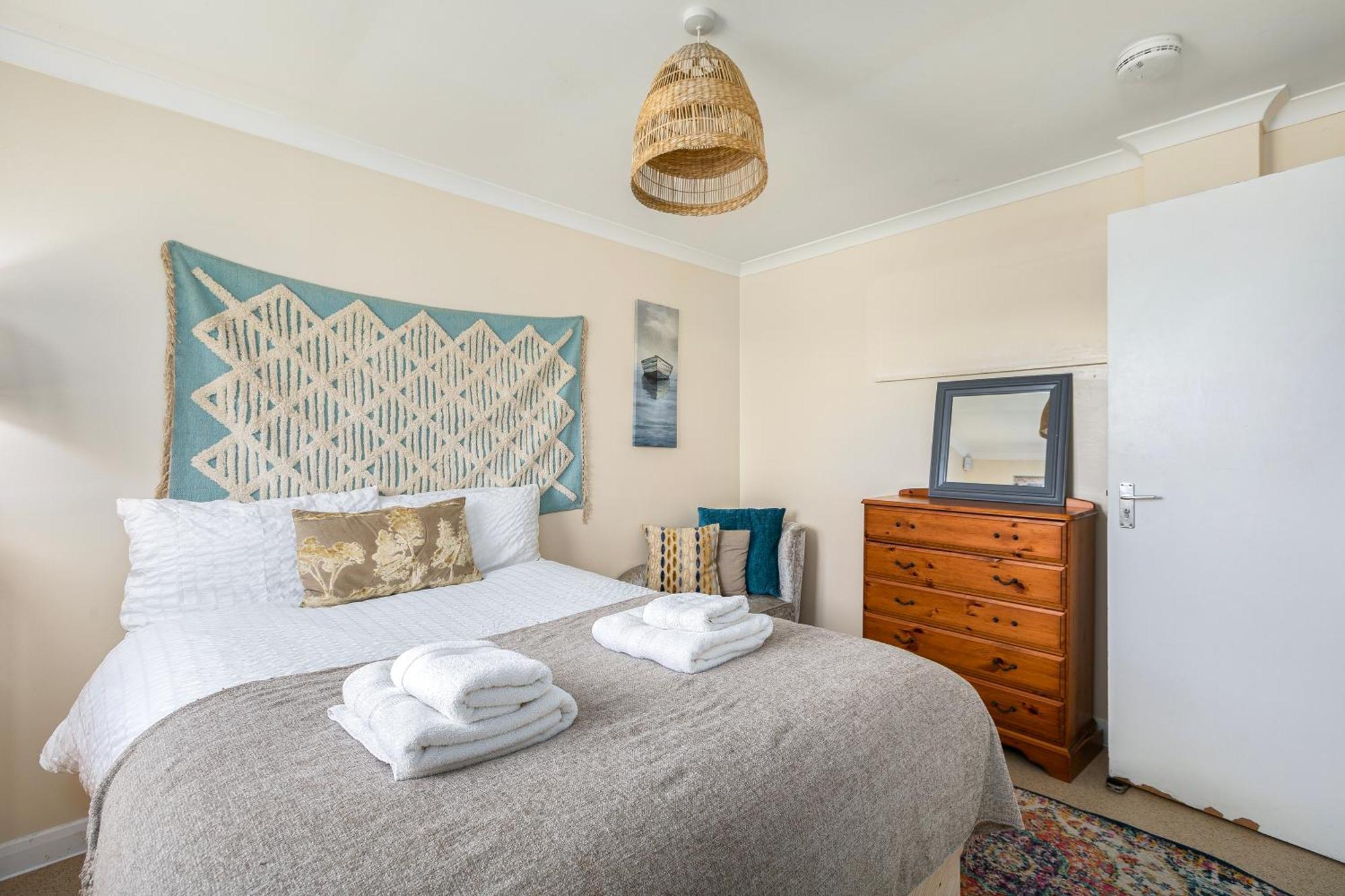 Rural Lodge Stay In Windsor! Hot Tub! Sleeps 20 ブレー エクステリア 写真